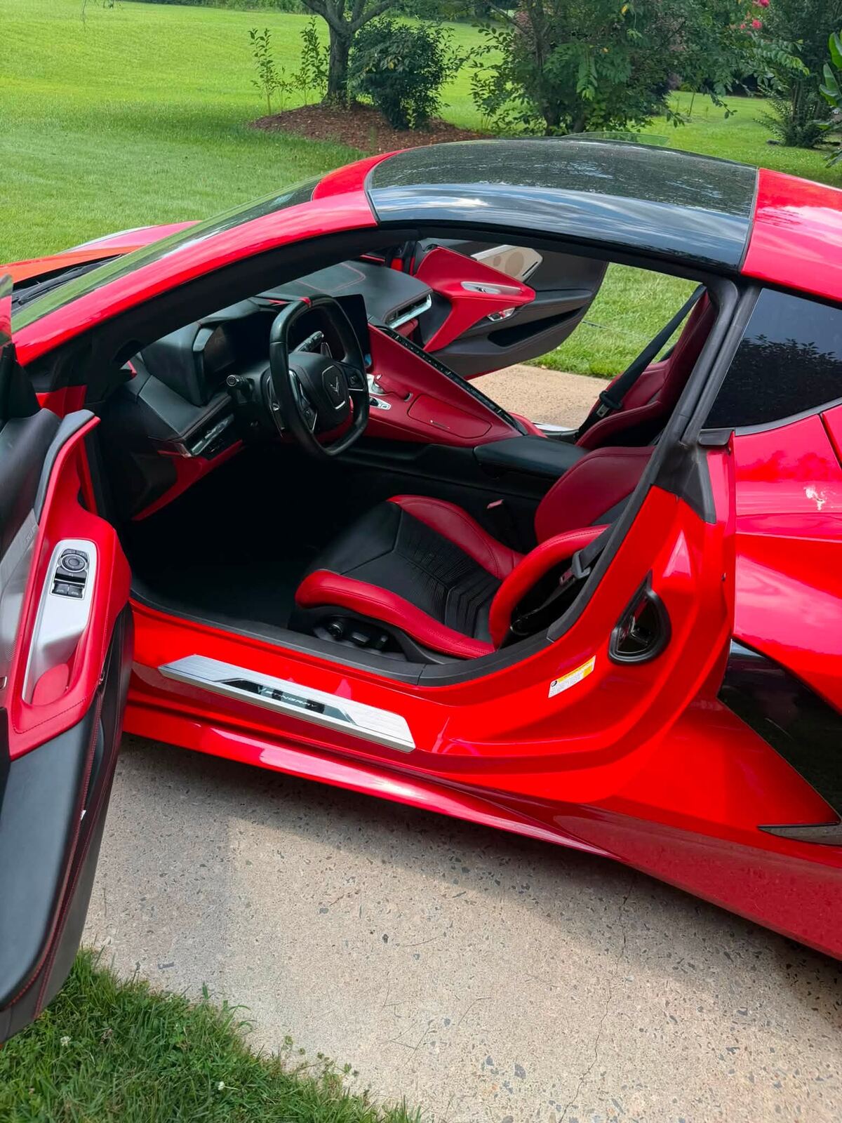 Detailed vehicle interior, Platinum package